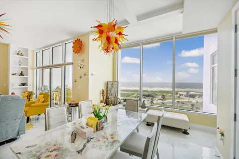 500 Seawall Boulevard #1014