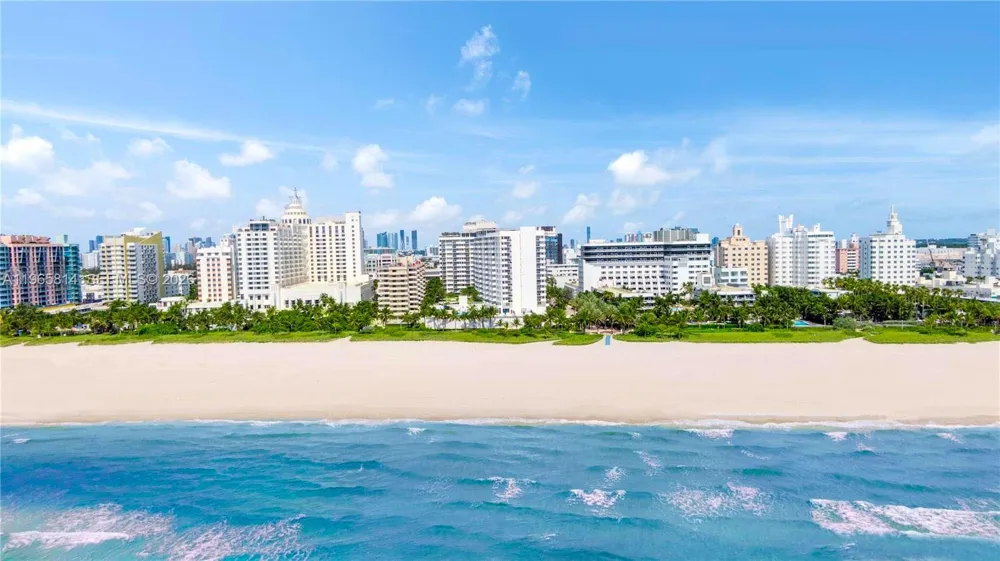 100 Lincoln Rd #417 Miami Beach, FL 33139