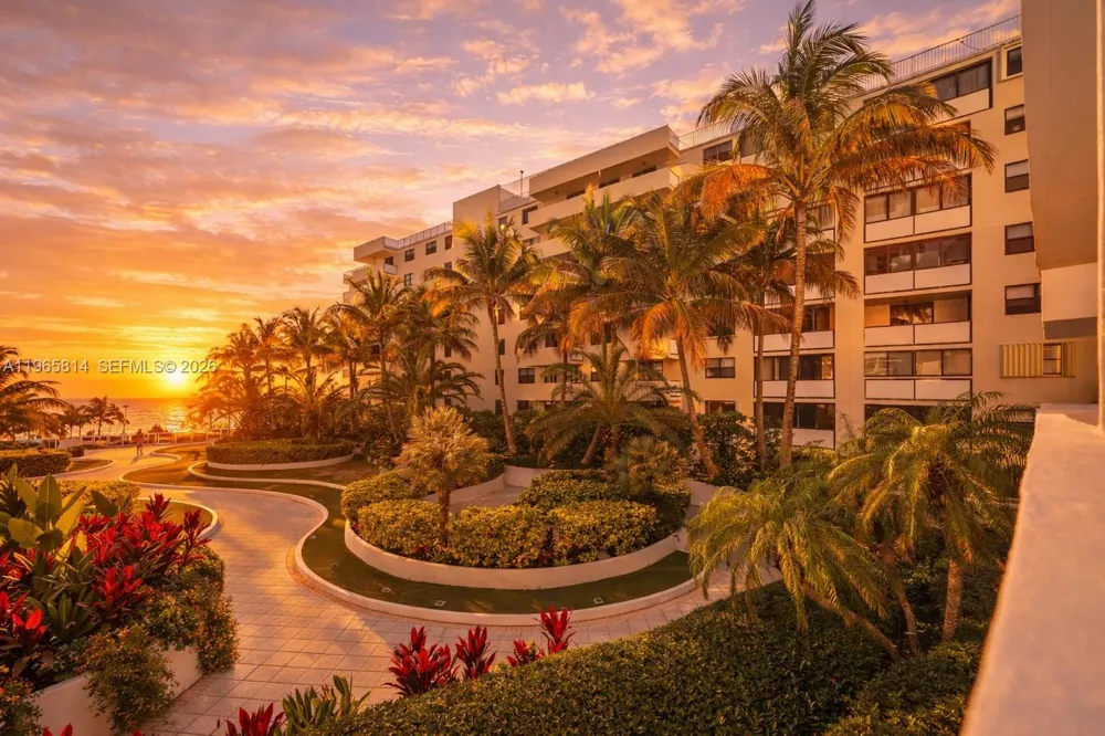 100 Lincoln Rd #417 Miami Beach, FL 33139