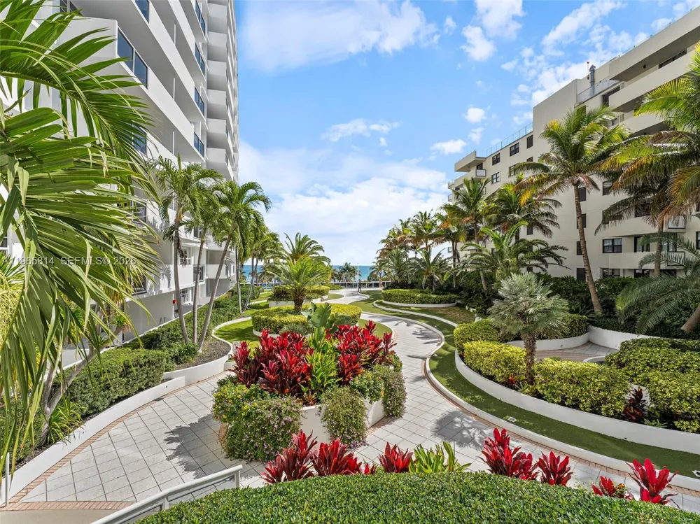 100 Lincoln Rd #417 Miami Beach, FL 33139