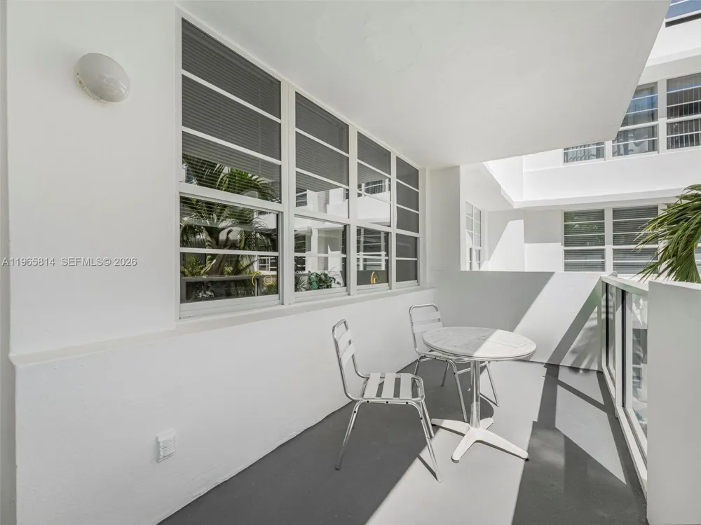 100 Lincoln Rd #417 Miami Beach, FL 33139