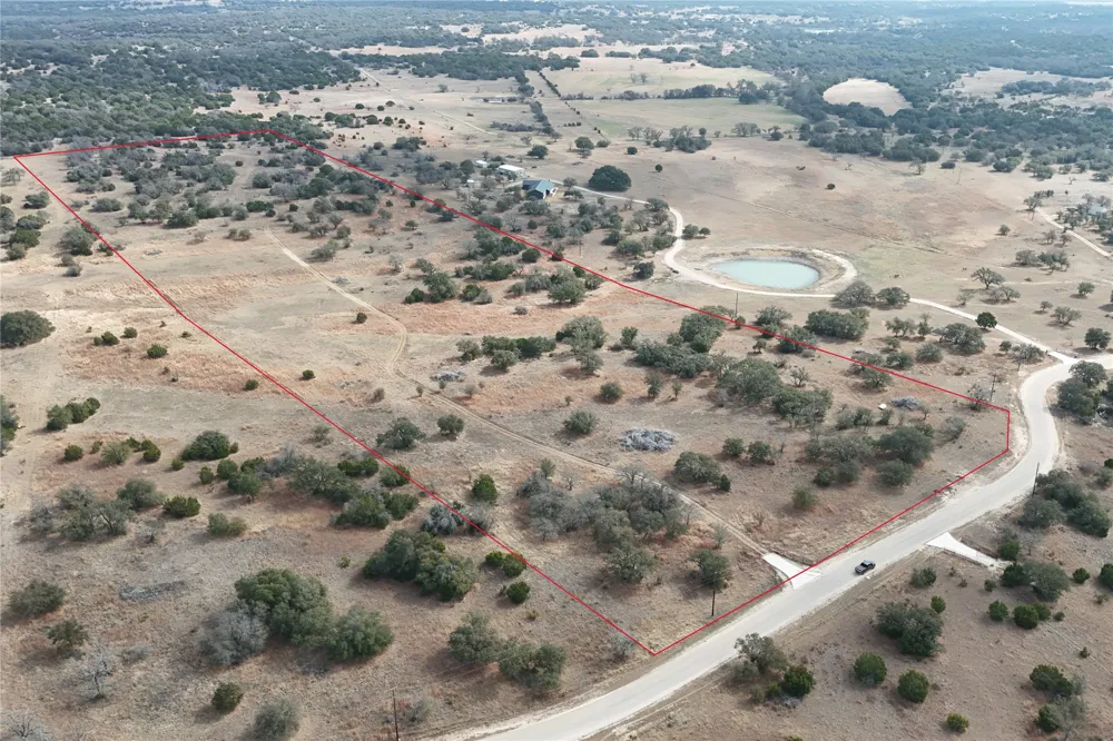 57 Bryce Trail Briggs, TX 78608
