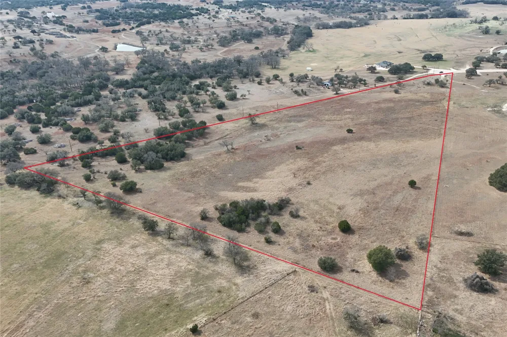 58 Bryce Trail Briggs, TX 78608