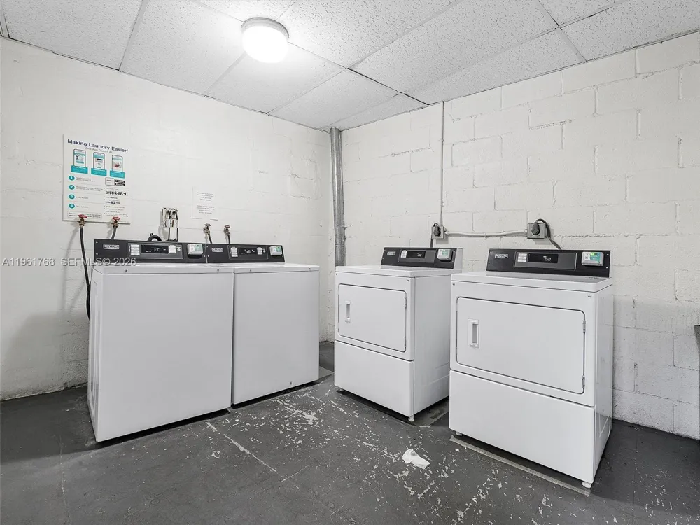 900 Bay Dr #1012 Miami Beach, FL 33141