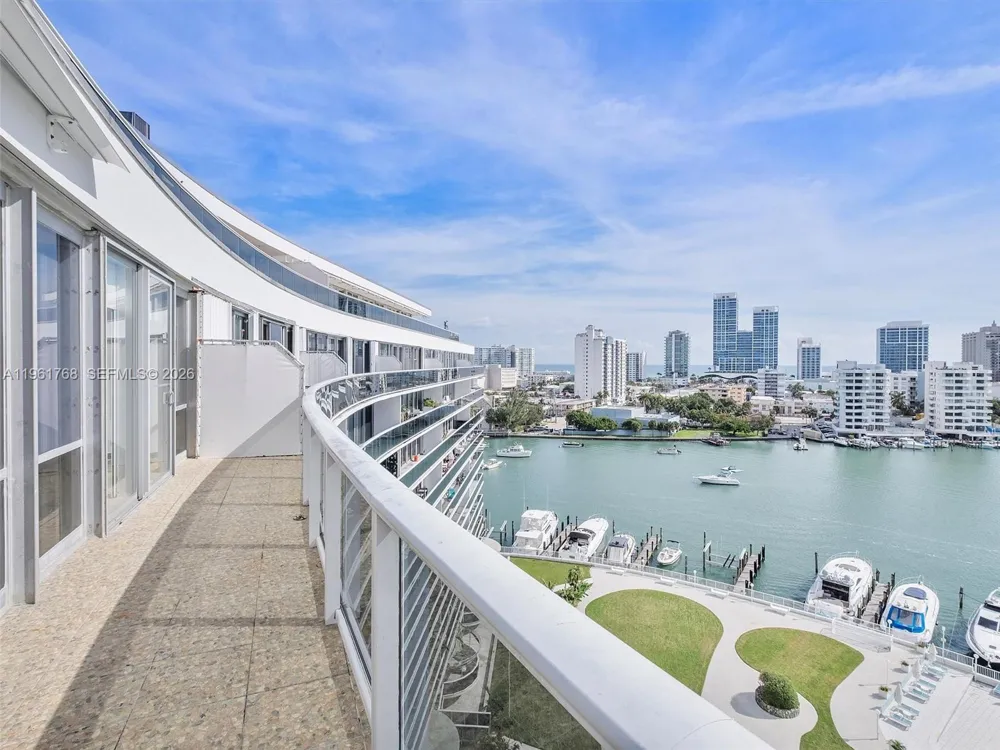 900 Bay Dr #1012 Miami Beach, FL 33141