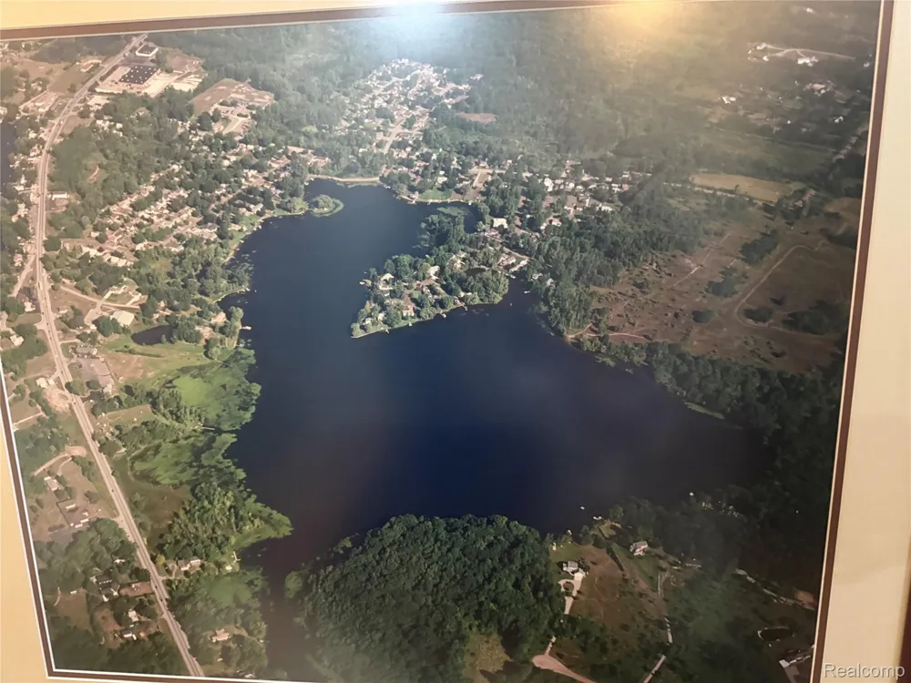 Rolling Acres Drive Brandon Charter Township, MI 48462