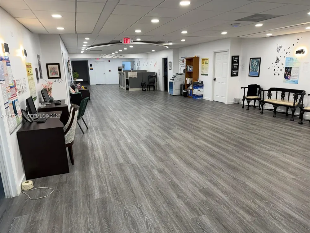 2650 SW 27th Ave Miami, FL 33133