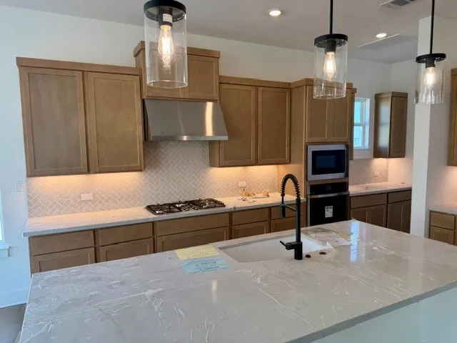 5133 Colombo View Leander, TX 78641