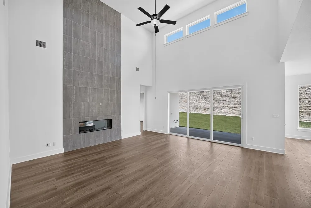 5133 Colombo View Leander, TX 78641