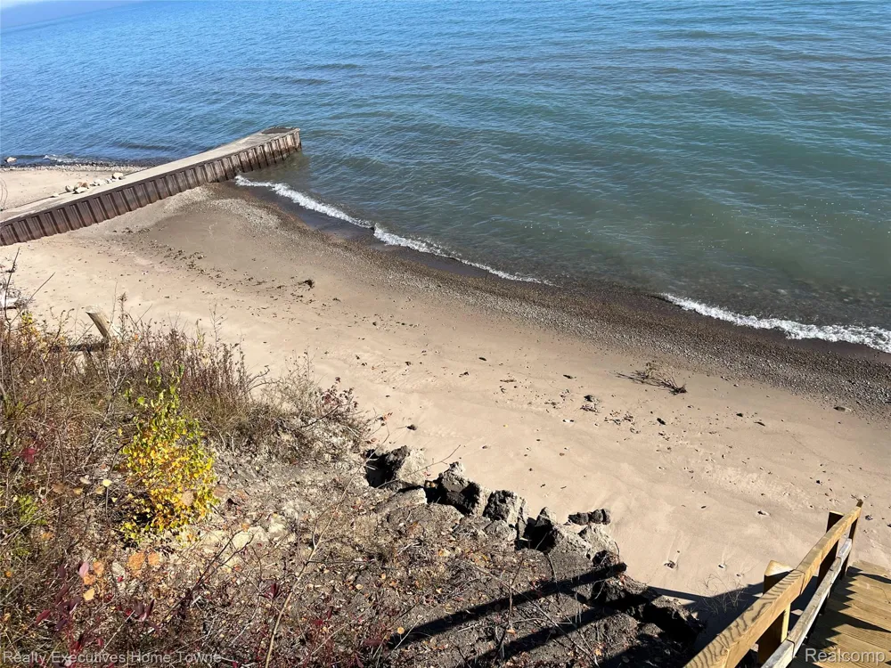 2255 Lakeshore Road Sanilac Township, MI 48401
