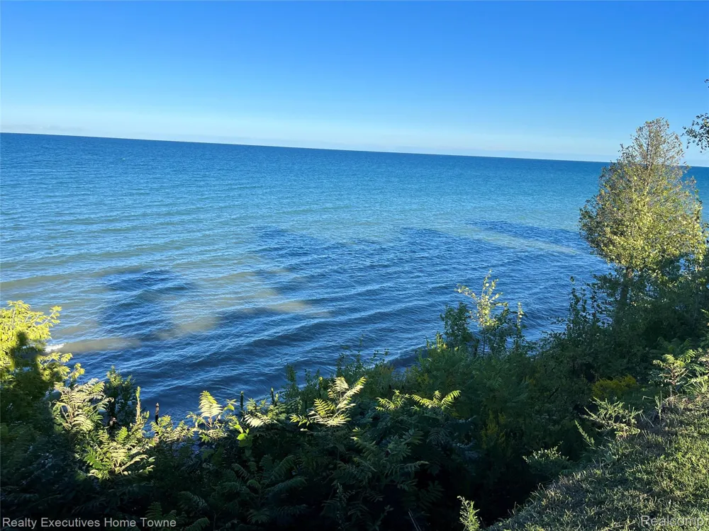2255 Lakeshore Road Sanilac Township, MI 48401