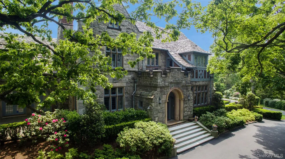 5 Oakledge Road Bronxville, NY 10708
