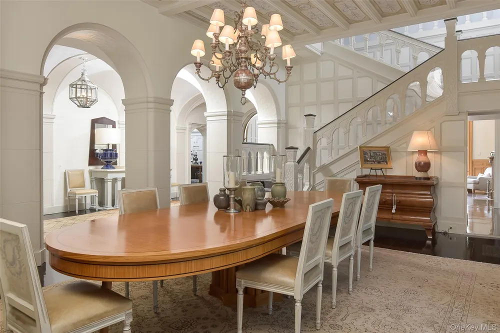 5 Oakledge Road Bronxville, NY 10708