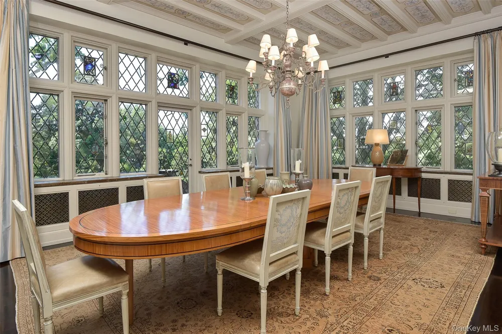 5 Oakledge Road Bronxville, NY 10708