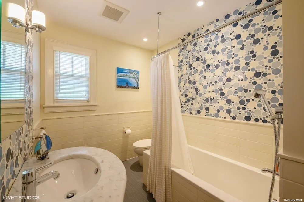 950 Blue Marlin Drive Southold, NY 11971