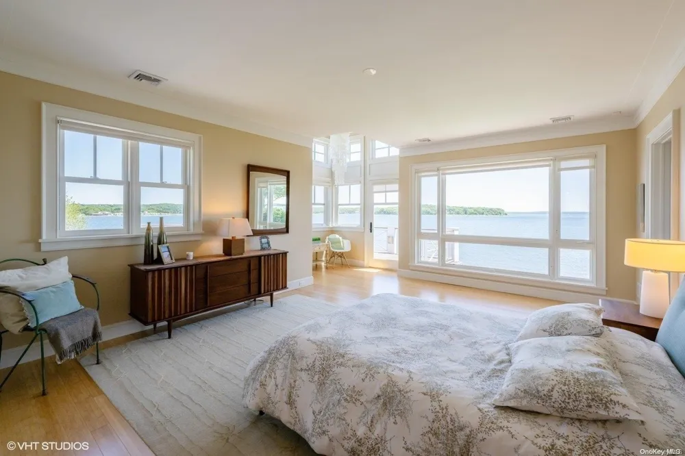 950 Blue Marlin Drive Southold, NY 11971