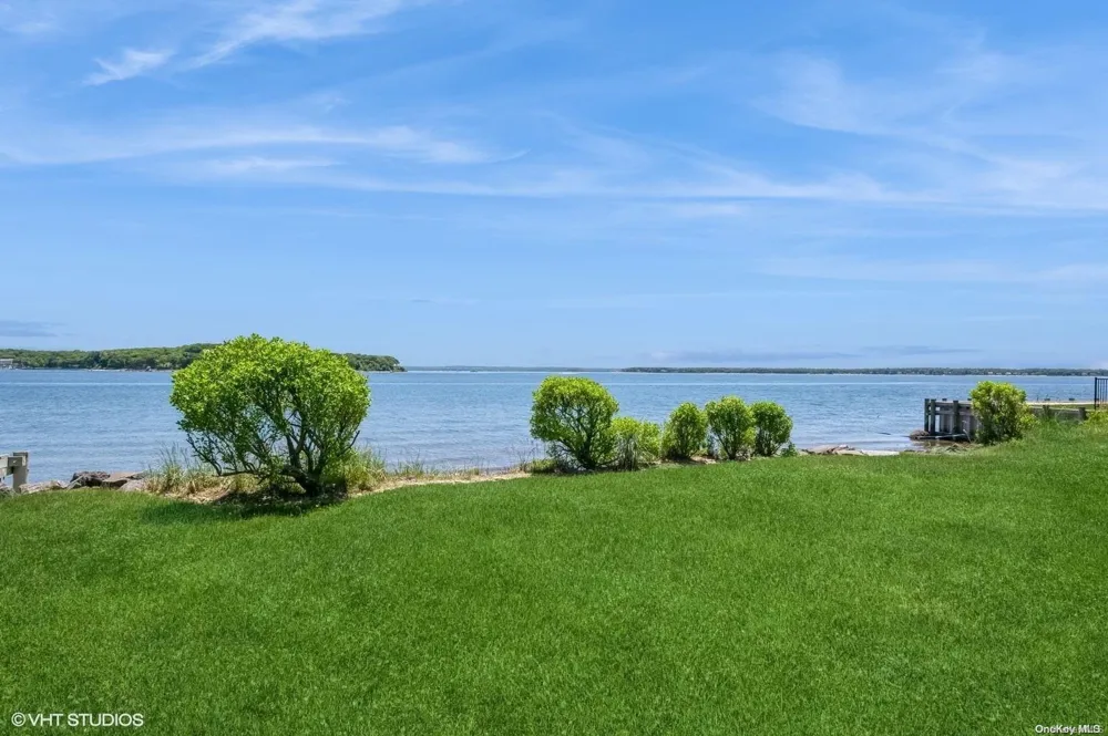 950 Blue Marlin Drive Southold, NY 11971
