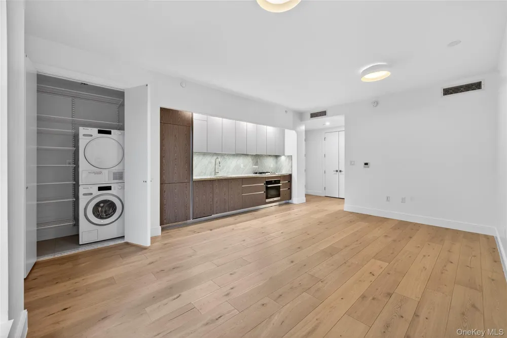 229 9th Street #307 Brooklyn, NY 11215