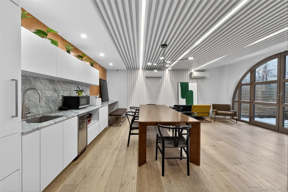 229 9th Street #307 Brooklyn, NY 11215
