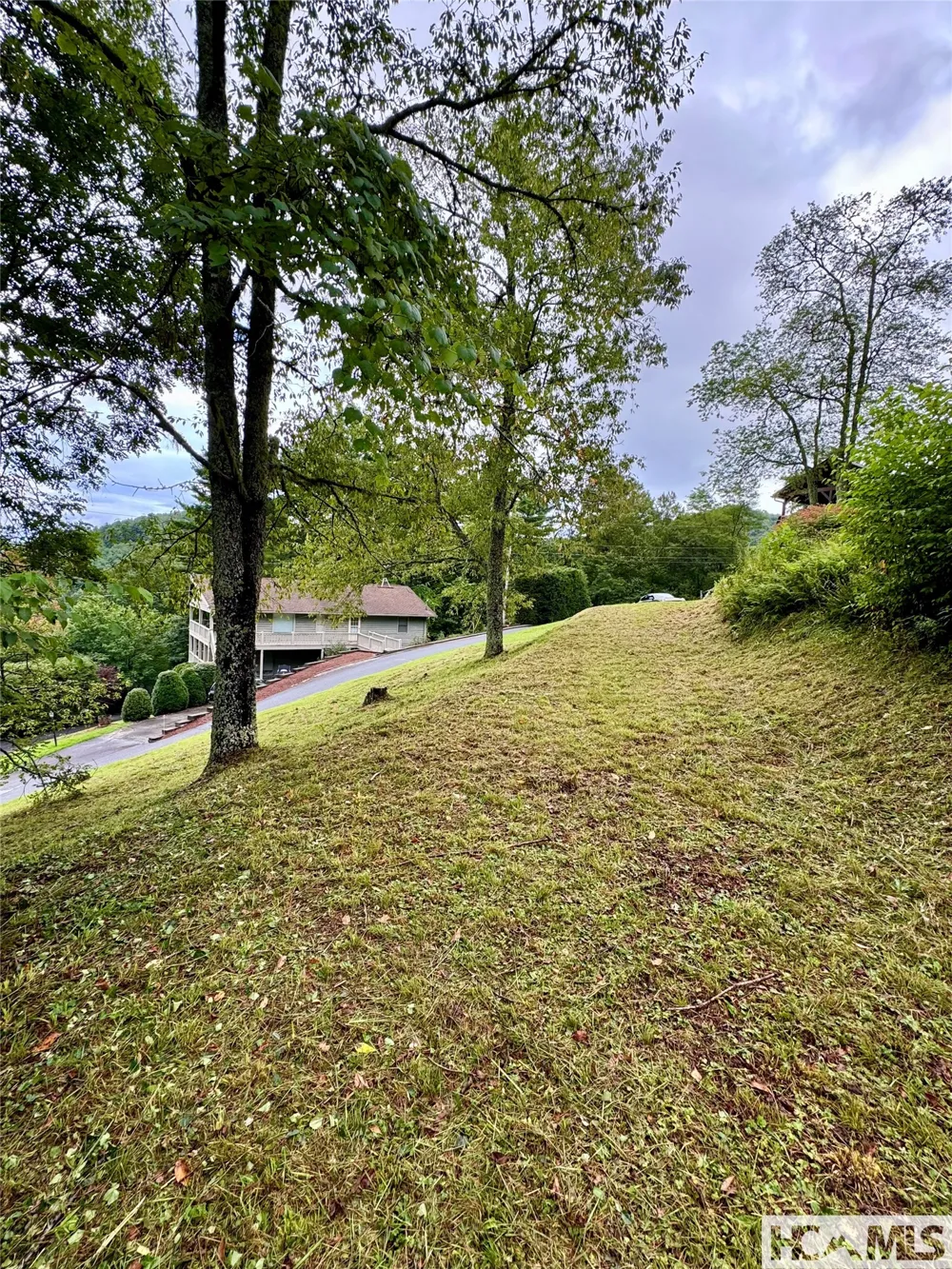 TBD Mountain Harbor Club Glenville, NC 28736