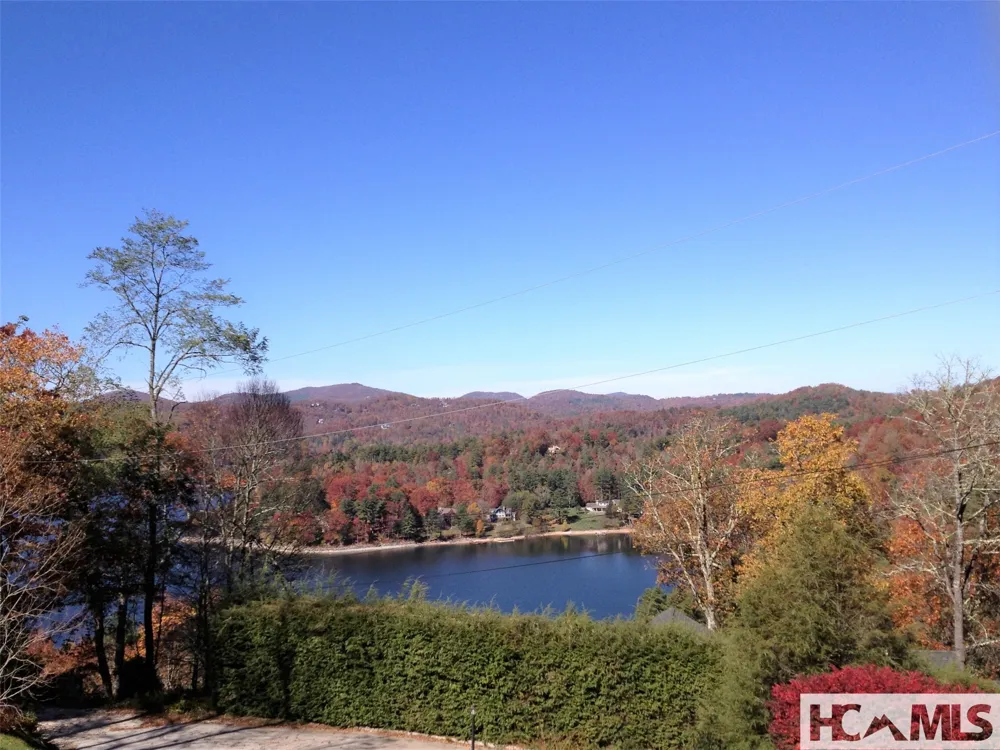 TBD Mountain Harbor Club Glenville, NC 28736