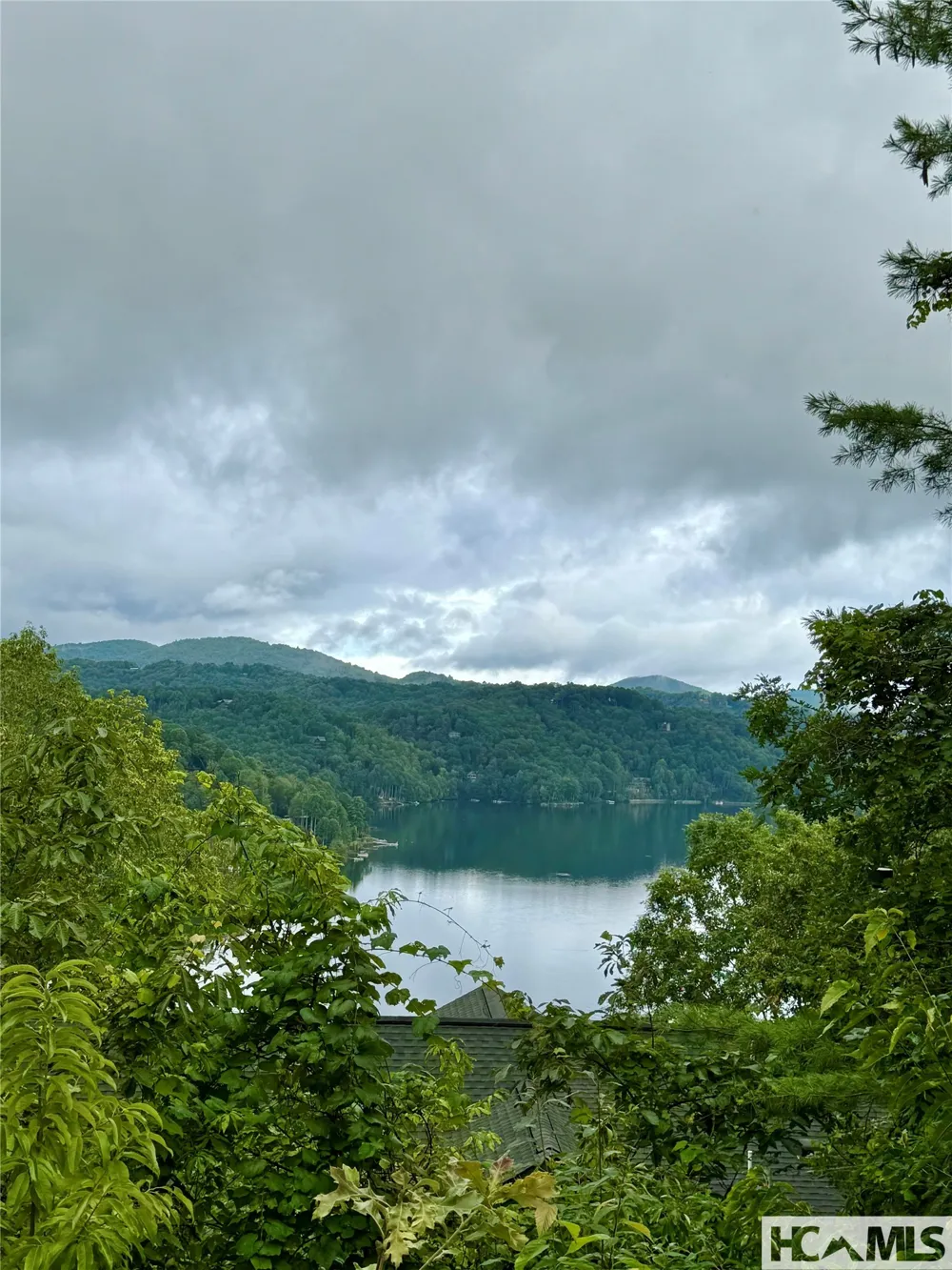 TBD Mountain Harbor Club Glenville, NC 28736