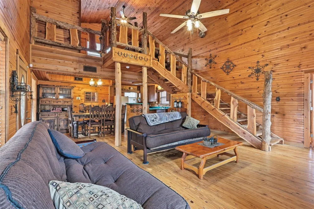 2360 County Road 4660 Winnsboro, TX 75494