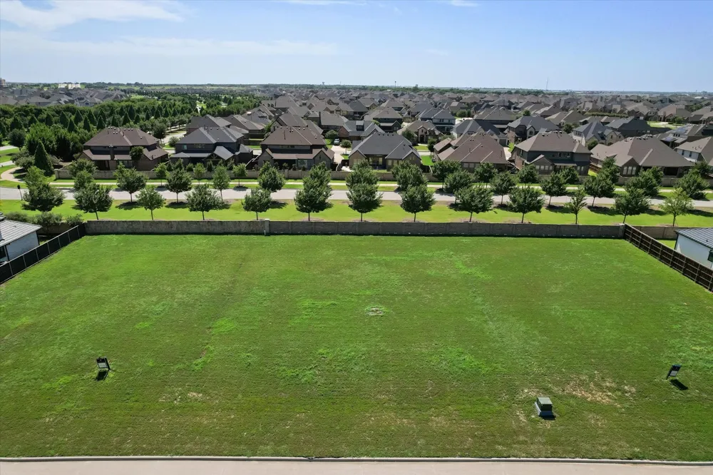 1208 Knoll Crest Drive Mansfield, TX 76063