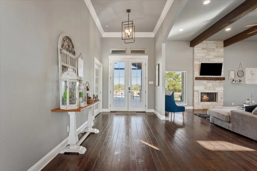 628 Wildflower McGregor, TX 76657
