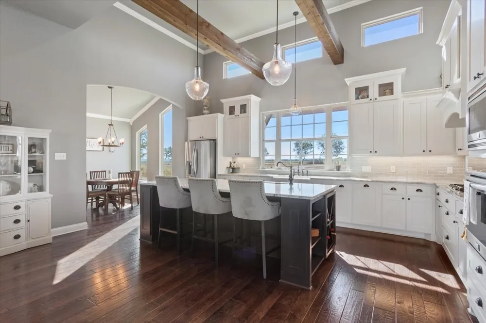 628 Wildflower McGregor, TX 76657