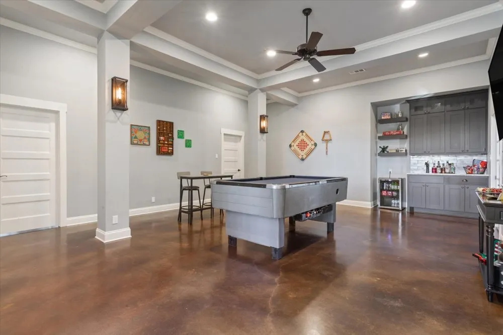 628 Wildflower McGregor, TX 76657