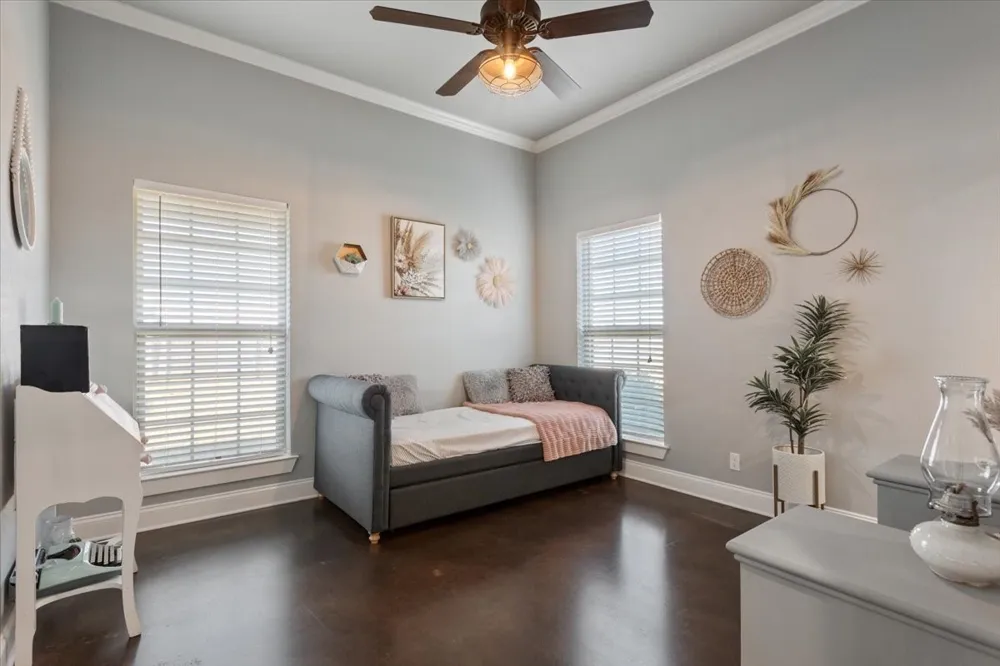 628 Wildflower McGregor, TX 76657