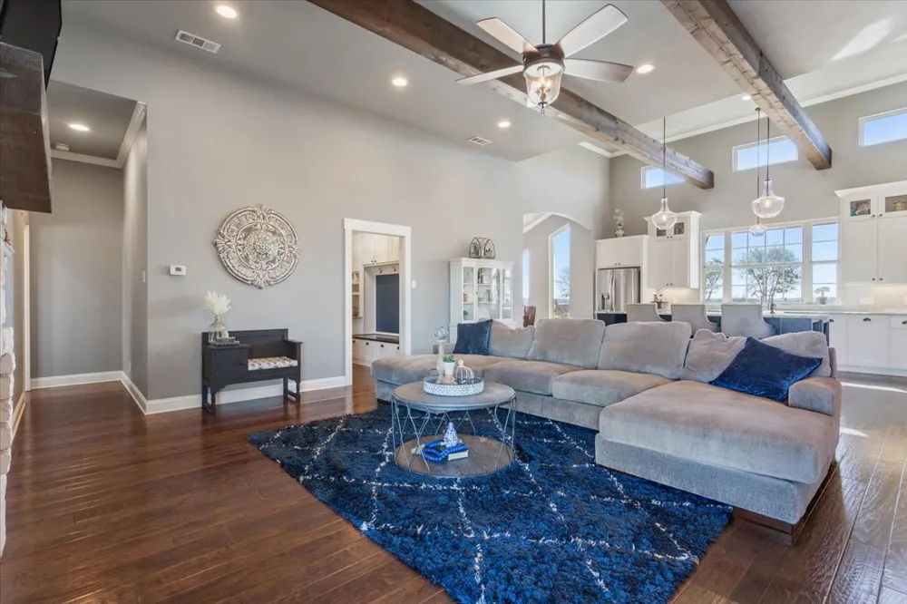 628 Wildflower McGregor, TX 76657