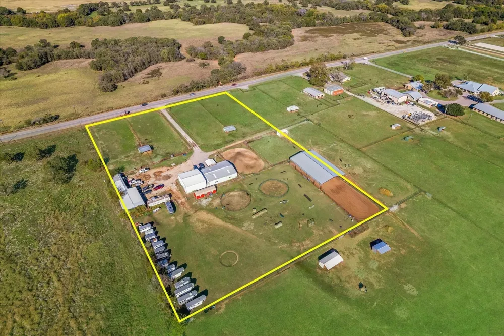 11698 Fm 428 Aubrey, TX 76227