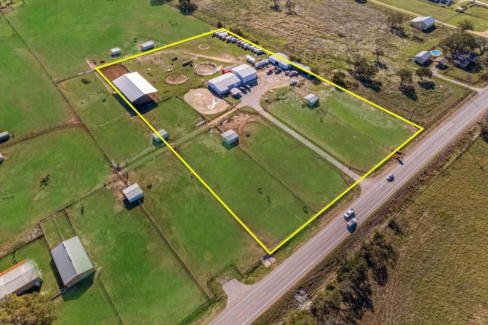 11698 Fm 428 Aubrey, TX 76227