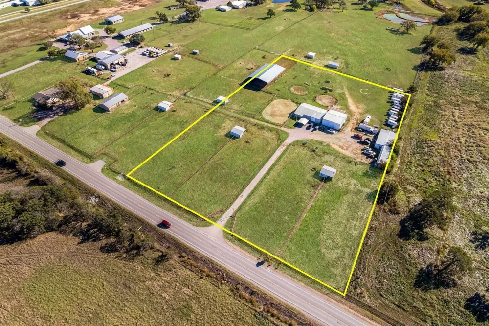 11698 Fm 428 Aubrey, TX 76227