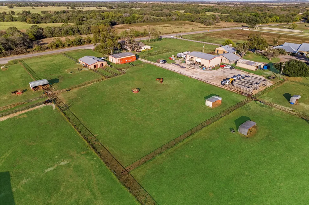 11806 Fm 428 Aubrey, TX 76227