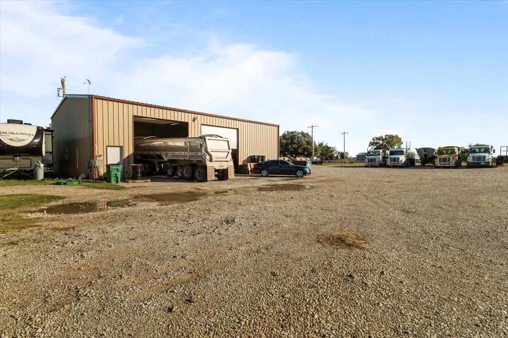 11806 Fm 428 Aubrey, TX 76227