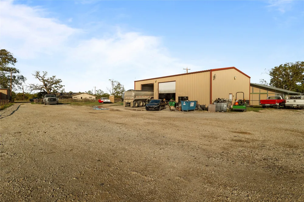 11806 Fm 428 Aubrey, TX 76227