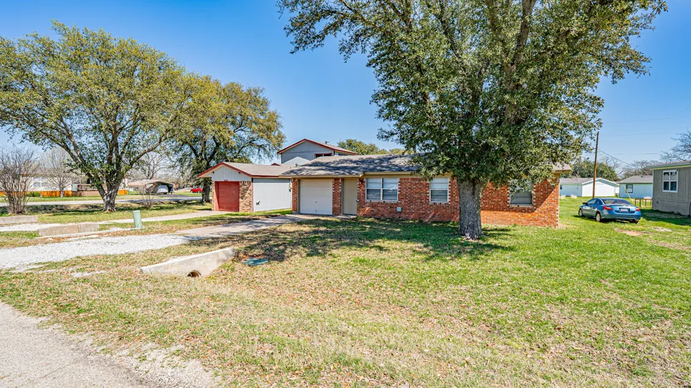 1848 Coral Road Pelican Bay, TX 76020