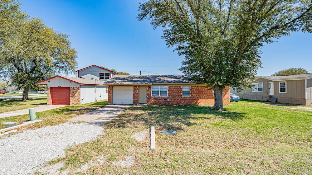 1848 Coral Road Pelican Bay, TX 76020