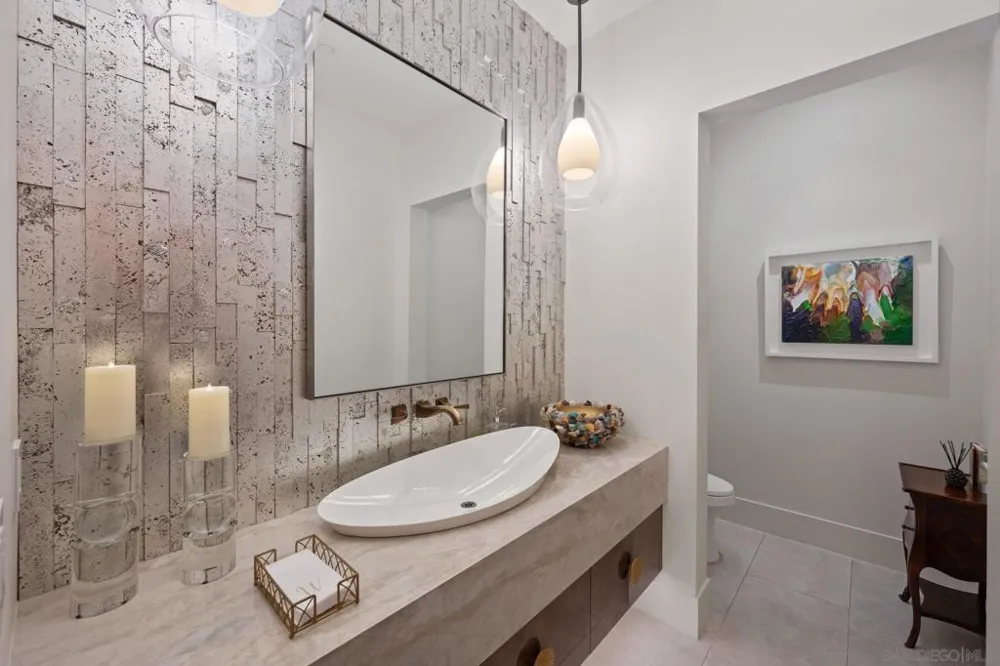 16786 Calle Hermosa San Diego, CA 92127
