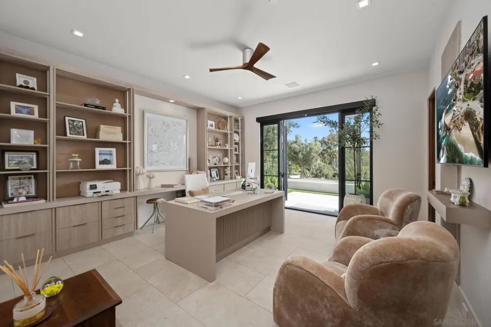 16786 Calle Hermosa San Diego, CA 92127