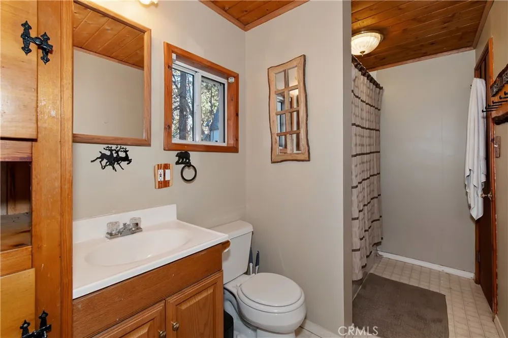 33874 Green Valley Lake Road Green Valley Lake, CA 92341