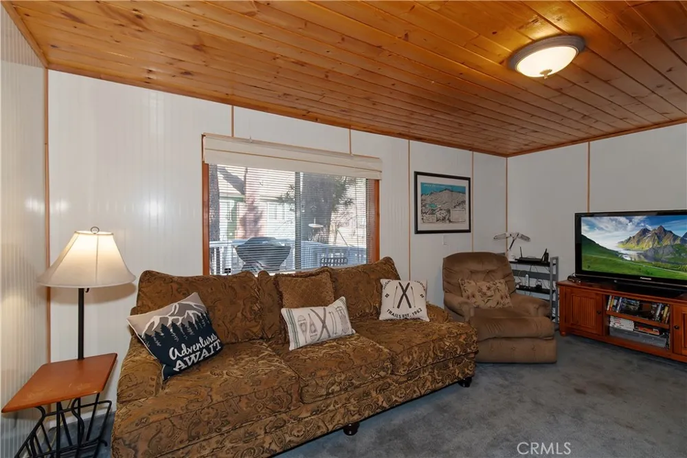33874 Green Valley Lake Road Green Valley Lake, CA 92341