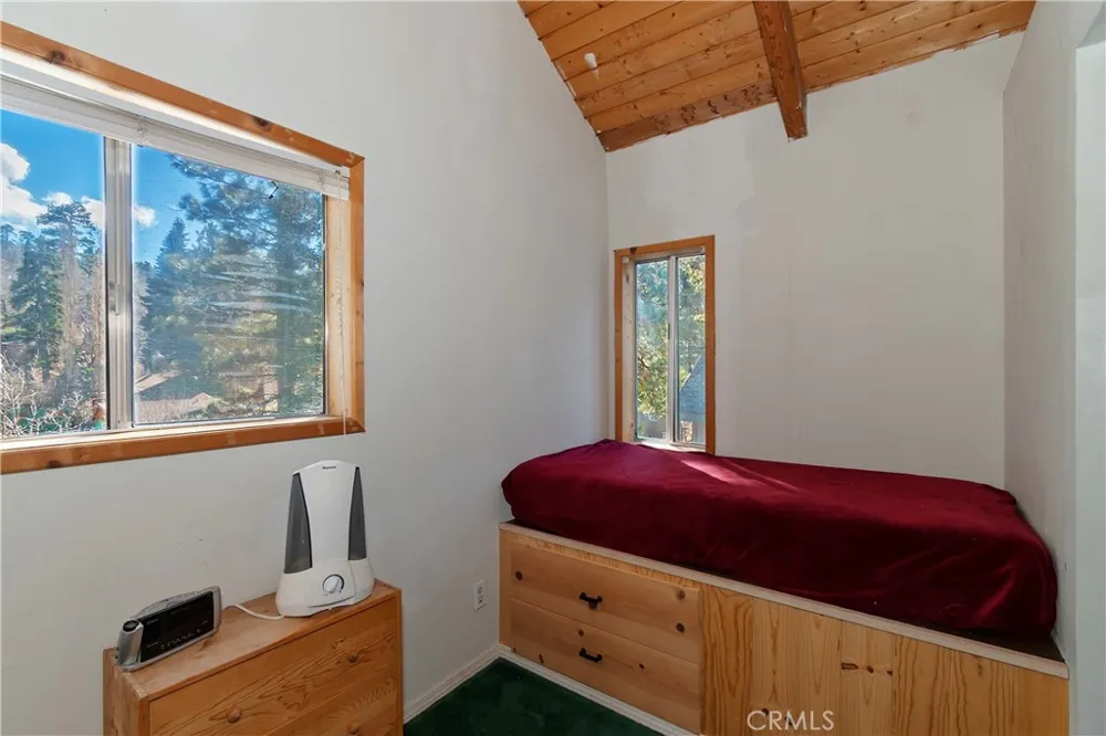 33874 Green Valley Lake Road Green Valley Lake, CA 92341