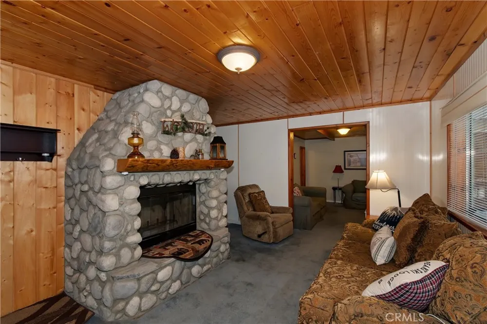 33874 Green Valley Lake Road Green Valley Lake, CA 92341