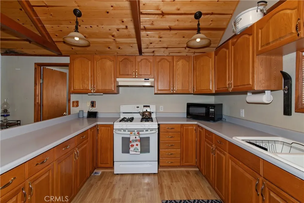 33874 Green Valley Lake Road Green Valley Lake, CA 92341