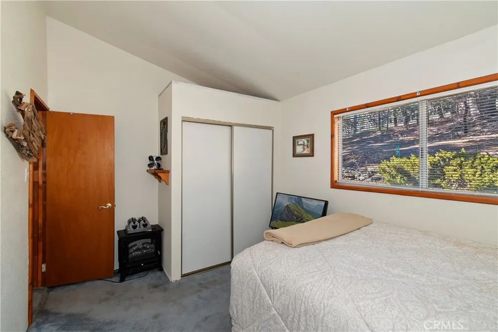 33874 Green Valley Lake Road Green Valley Lake, CA 92341