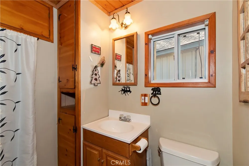 33874 Green Valley Lake Road Green Valley Lake, CA 92341